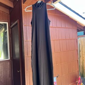 Elegant Black Sleeveless Dress